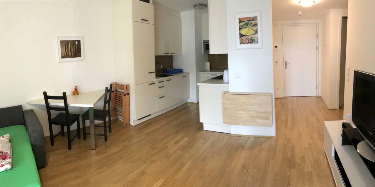 Apartment With Parking On Premise Wien Eksteriør bilde