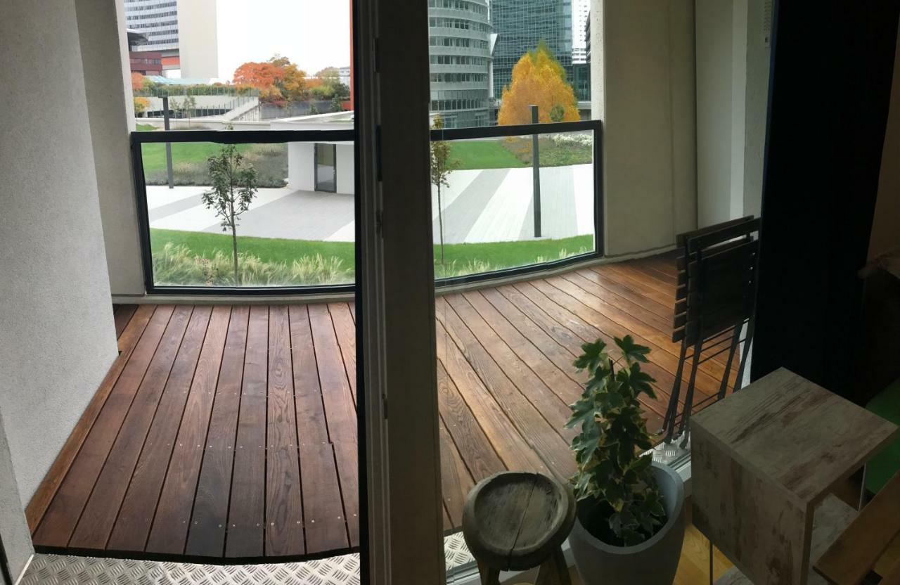 Apartment With Parking On Premise Wien Eksteriør bilde